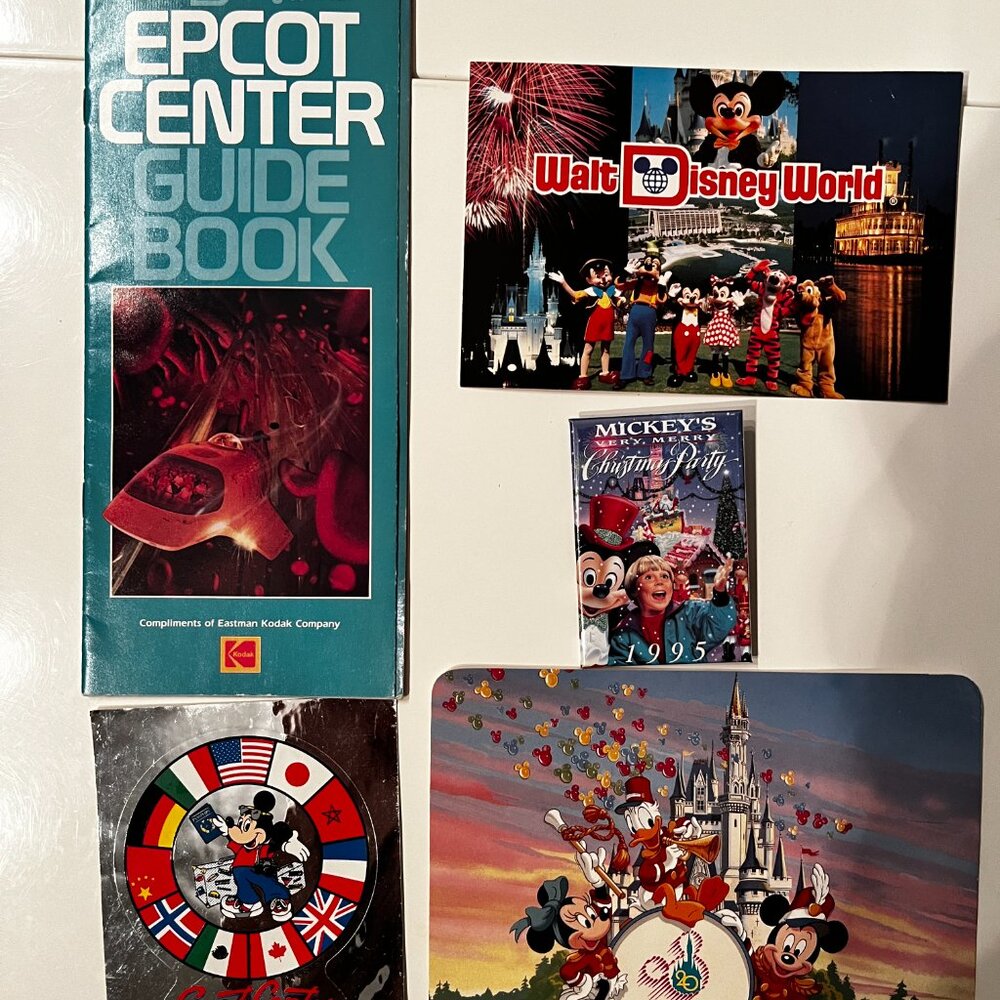 Vintage Disney‎ Items (Brochures, Postcards, Decal and Pin)
